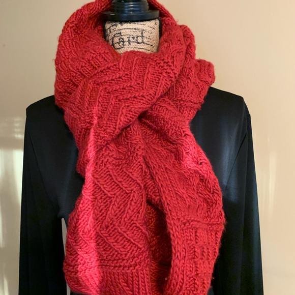 Michael Kors Accessories - MICHAEL KORS Burgundy Knit Infinity ladies Scarf VGUC